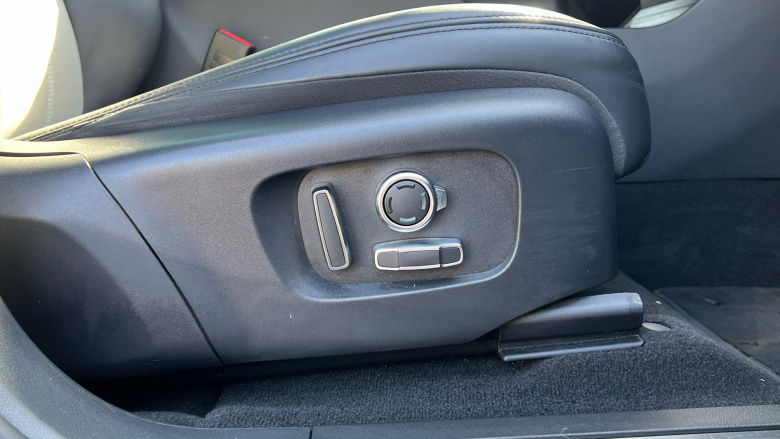 Land Rover Range Rover Evoque 1.5 P300e R-Dynamic HSE 5dr Auto Hatchback